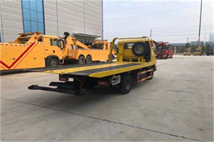 临颍非事故拖车