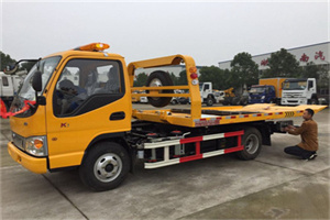 临颍哪里有拖车服务