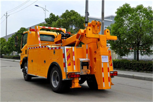 临颍高速路拖车费